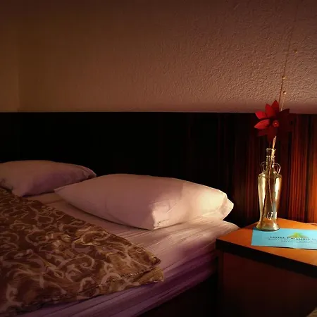 Otel Piramida Sunca