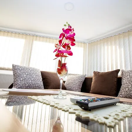 Otel Piramida Sunca 3*
