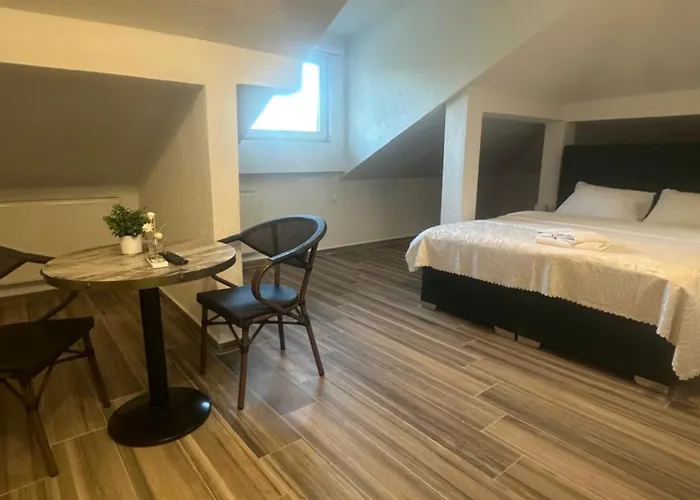 Hotel Piramida Sunca 3*